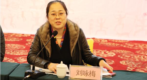 劉詠梅簡(jiǎn)歷：廣西自治區(qū)政協(xié)副主席劉詠梅，曾任廣西黨委宣傳部副部長(zhǎng)、婦聯(lián)主席，梧州副市長(zhǎng)