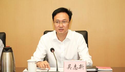 吳志新簡歷：欽州市人大副主任吳志新，曾任欽州市政府、市人大秘書長
