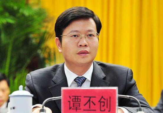 譚丕創簡歷：廣西自治區政府副主席、柳州市委書記譚丕創，曾任防城港市委書記，欽州市委副書記、市長