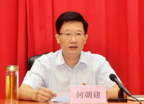 何朝建任來賓市委書記，曾任廣西市場監督管理黨組書記、民宗委主任、防城港市長，藍曉任崇左市委書記（簡歷）