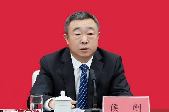 侯剛任南寧市長，廖立勇不再擔任南寧市委副書記、市人民政府市長職務
