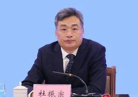 杜振宗簡歷：廣西衛健委主任杜振宗，曾任南溪山醫院院長、桂林醫學院二附院副院長